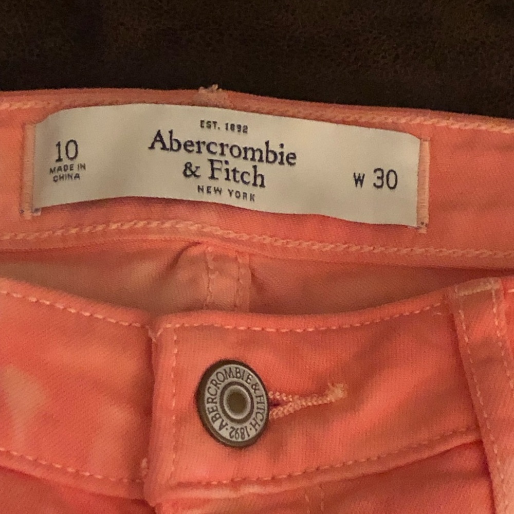 ❤️2/$25❤️ - Picture 2 of 4